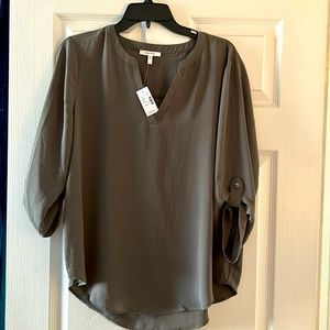 Green Maurice’s shirt